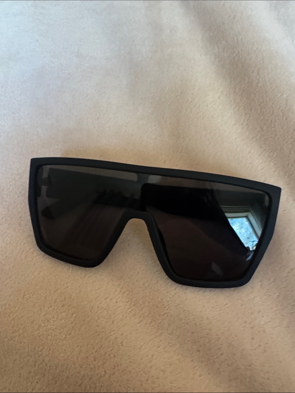 Bold Shield Sunglasses in Black